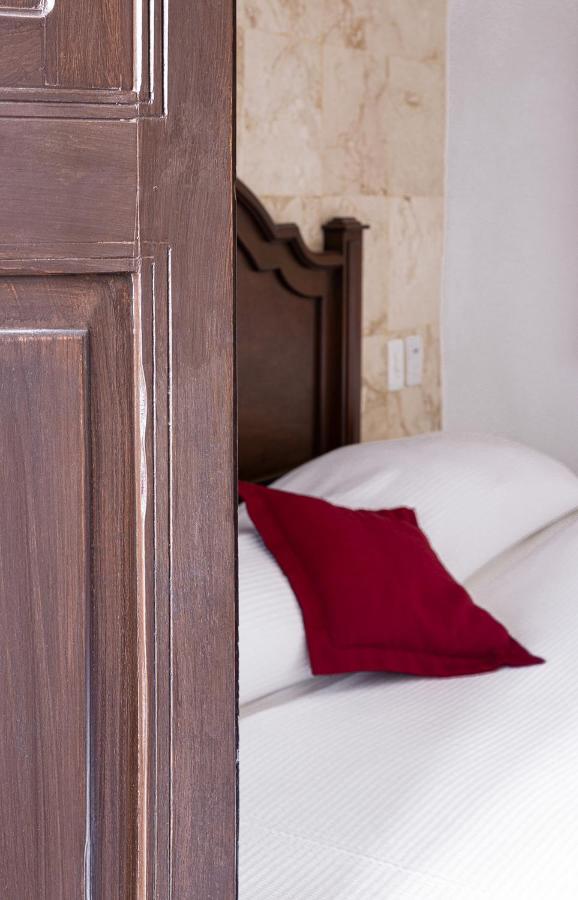 La Aurora Hotel Colonial Valladolid  Bagian luar foto