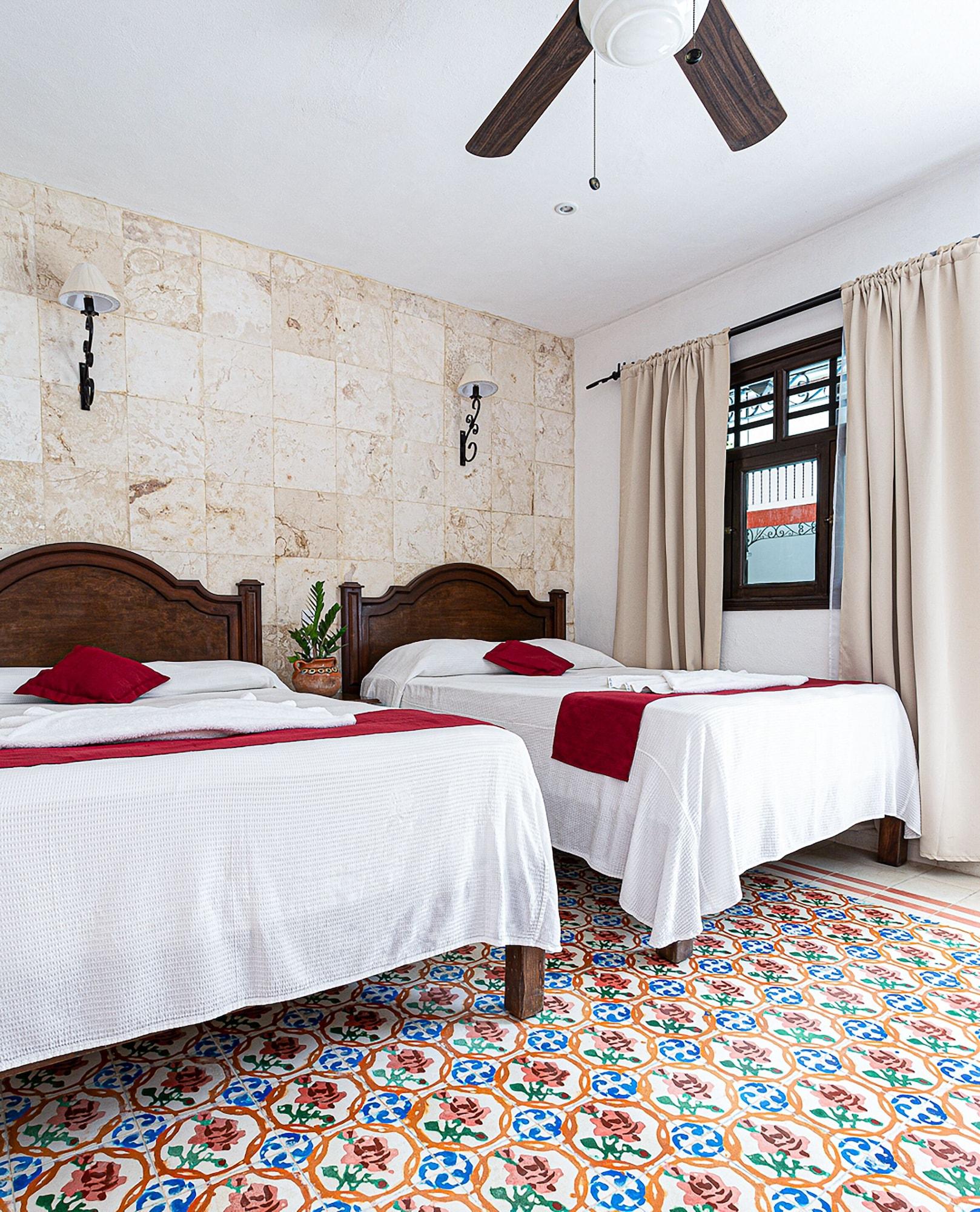 La Aurora Hotel Colonial Valladolid  Bagian luar foto