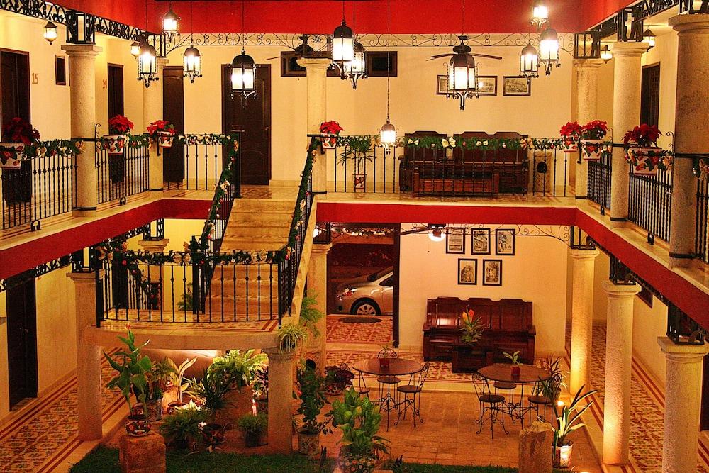 La Aurora Hotel Colonial Valladolid  Bagian luar foto