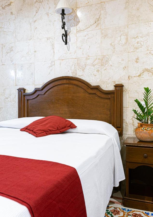 La Aurora Hotel Colonial Valladolid  Bagian luar foto