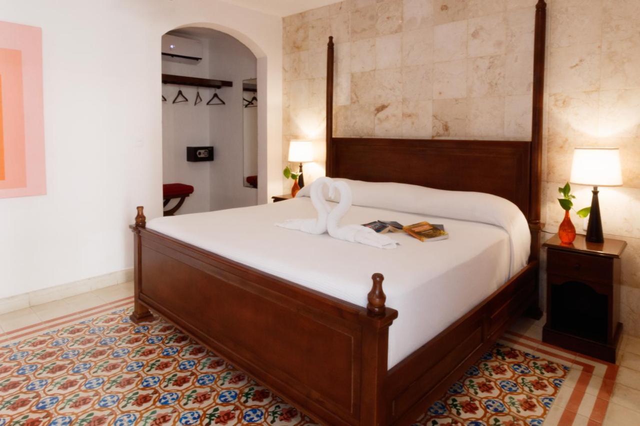 La Aurora Hotel Colonial Valladolid  Bagian luar foto