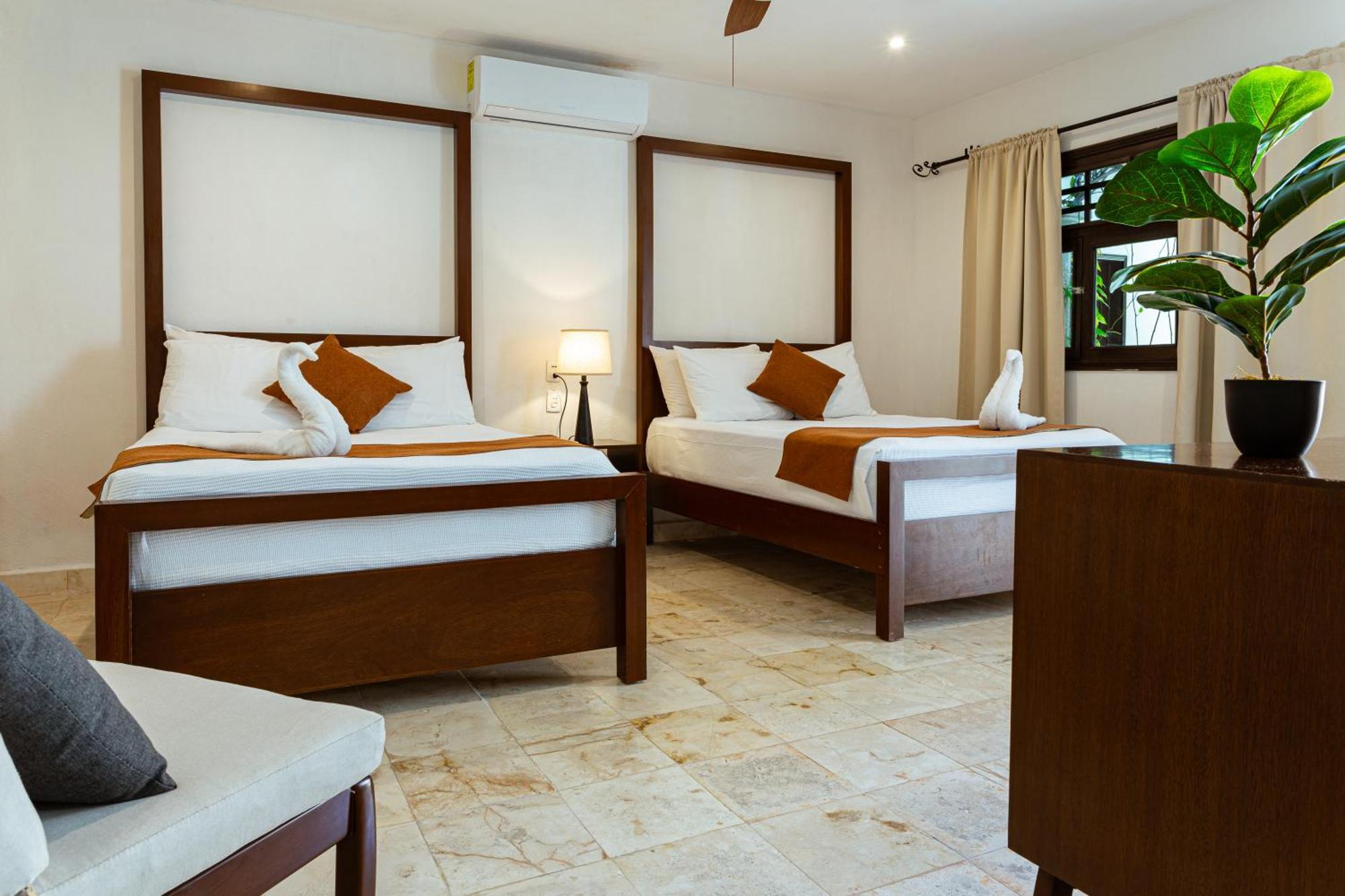 La Aurora Hotel Colonial Valladolid  Bagian luar foto